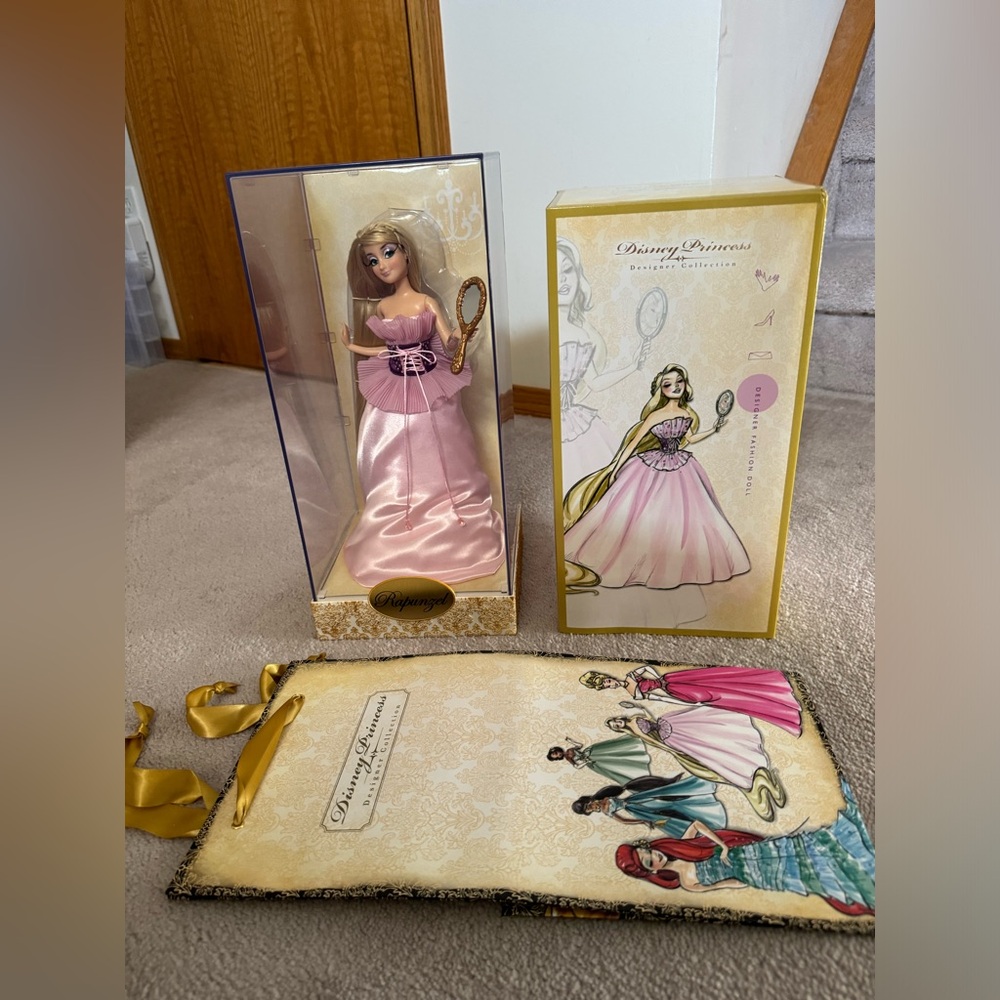 Rapunzel Disney Store Designer Princess Doll Limited BNIB